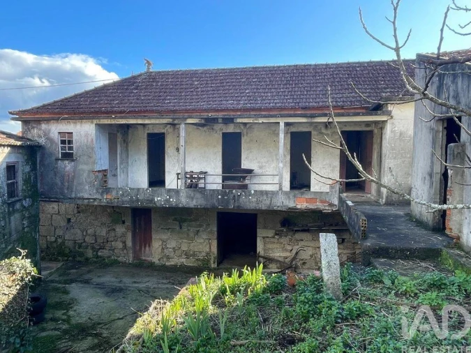 Moradia T4 para Venda em Destriz e Reigoso Foto 4