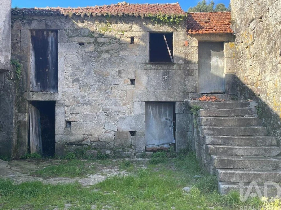 Moradia T4 para Venda em Destriz e Reigoso Foto 3