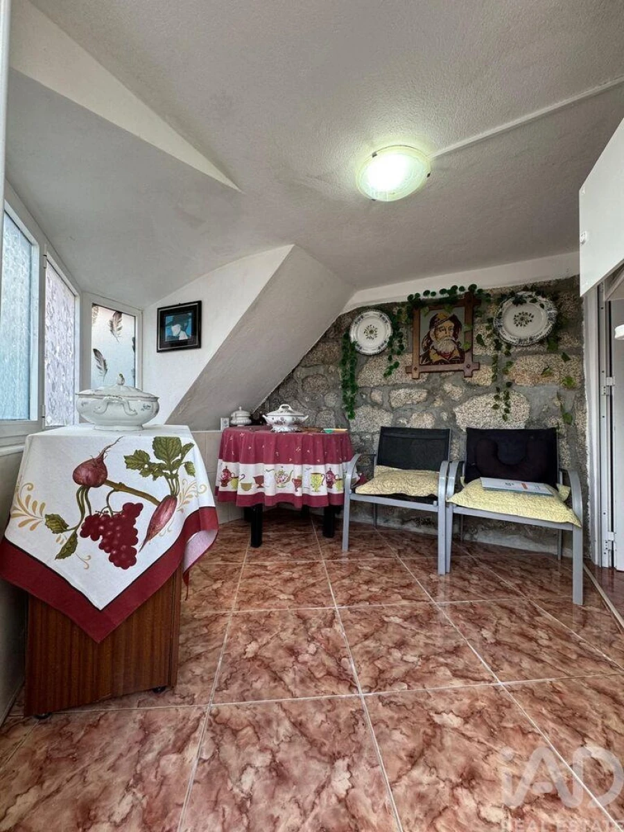 Moradia T2 para Venda em Cambra e Carvalhal de Vermilhas Foto 10