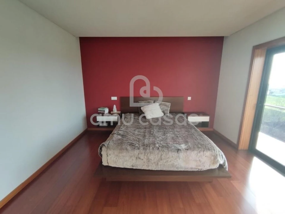 Moradia T4 para Venda em Branca Foto 36