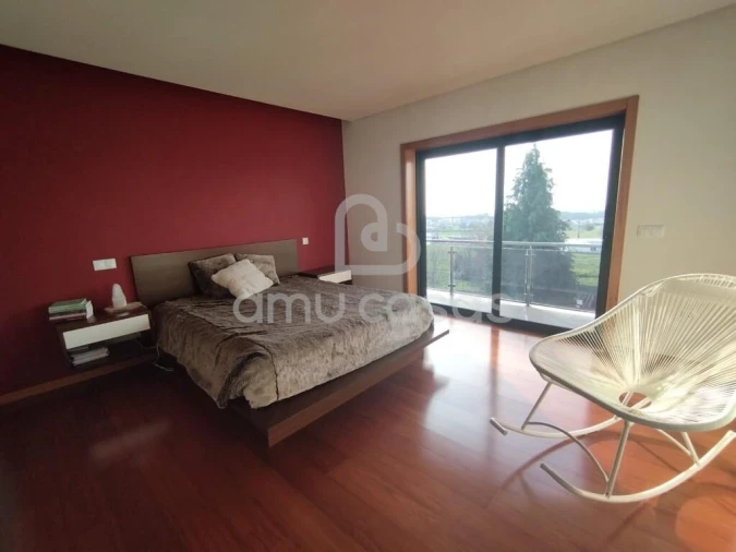 Moradia T4 para Venda em Branca Foto 38