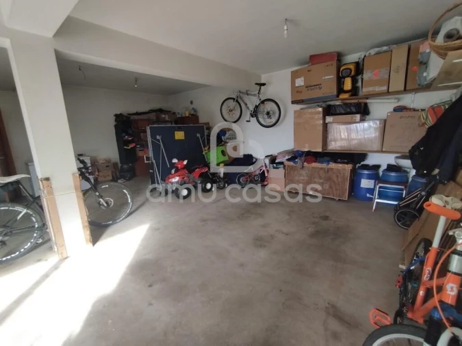 Moradia T4 para Venda em Branca Foto 48