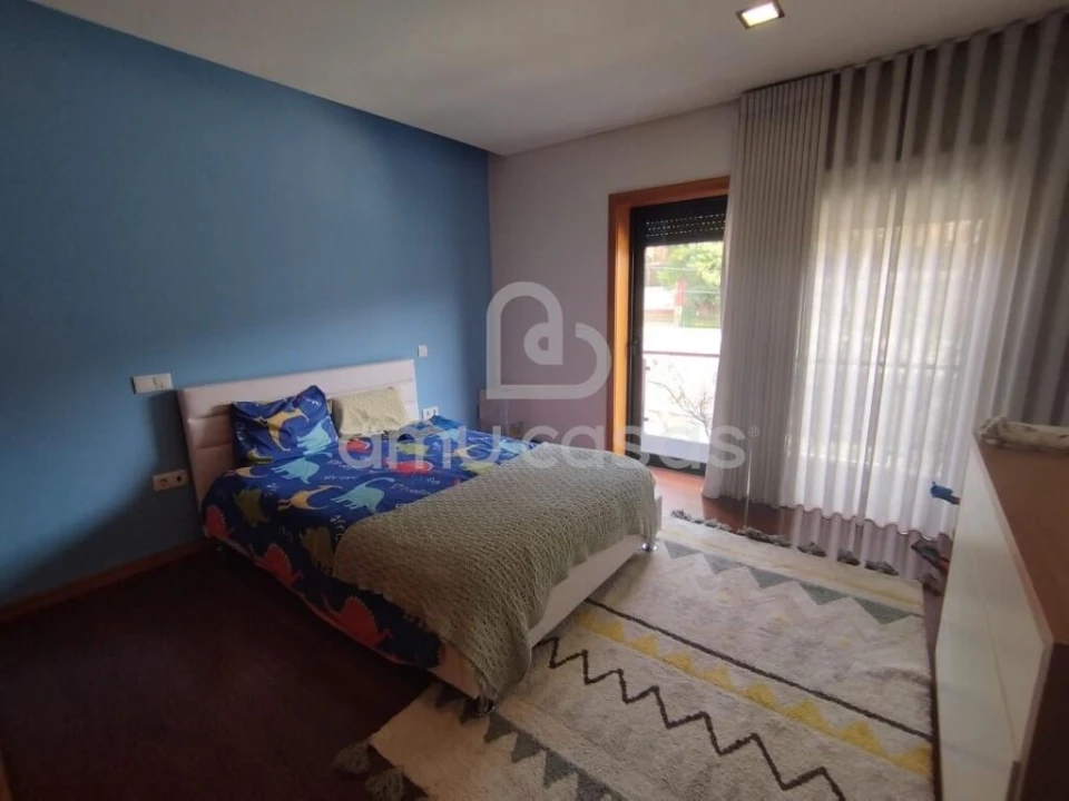 Moradia T4 para Venda em Branca Foto 28