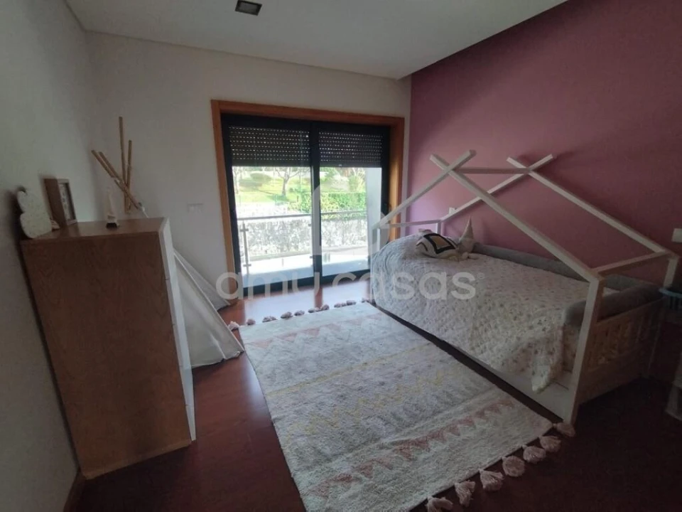 Moradia T4 para Venda em Branca Foto 32