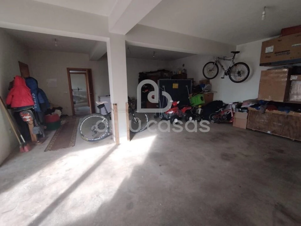 Moradia T4 para Venda em Branca Foto 51