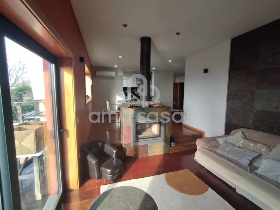 Moradia T4 para Venda em Branca Foto 11