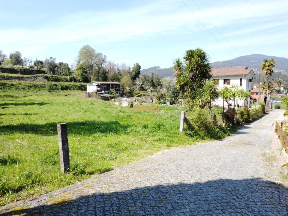 Terreno para Venda em Souto Foto 10
