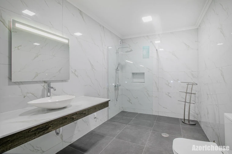 Moradia T3 para Venda em Furnas Foto 4