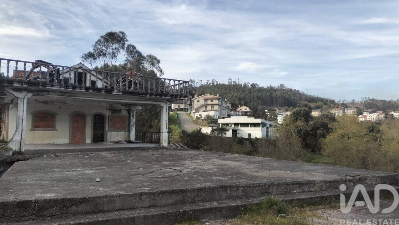 Moradia T3 para Venda em Lordelo Foto 8