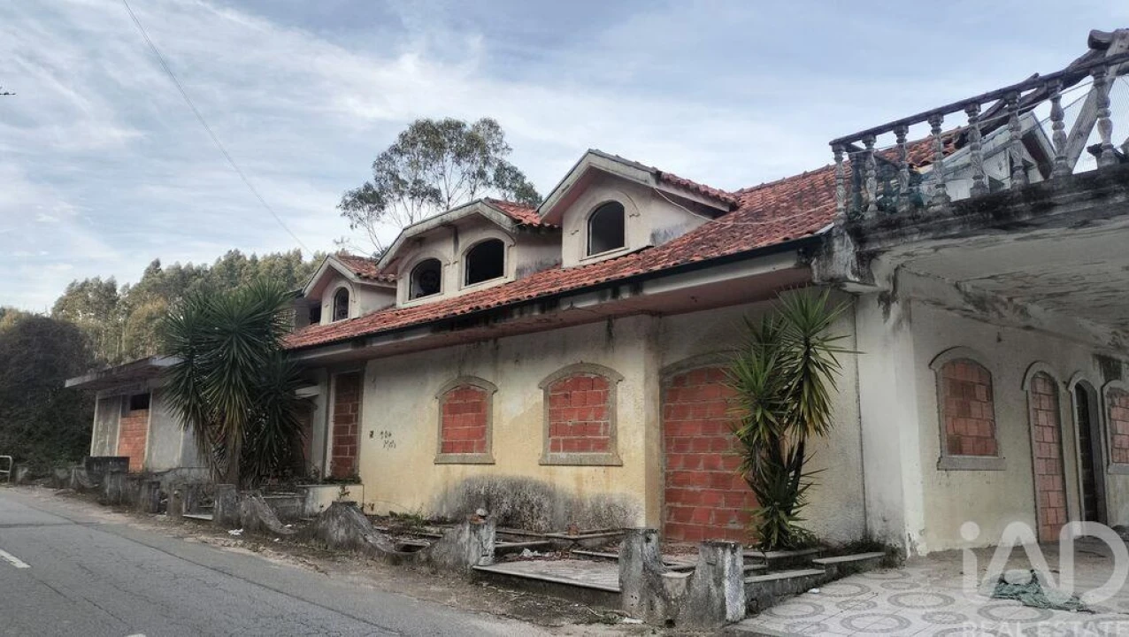 Moradia T3 para Venda em Lordelo Foto 22