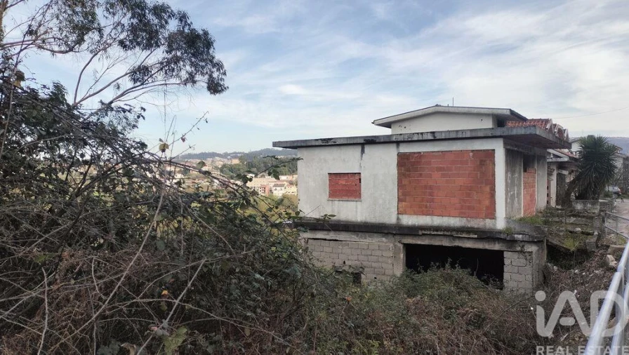 Moradia T3 para Venda em Lordelo Foto 3