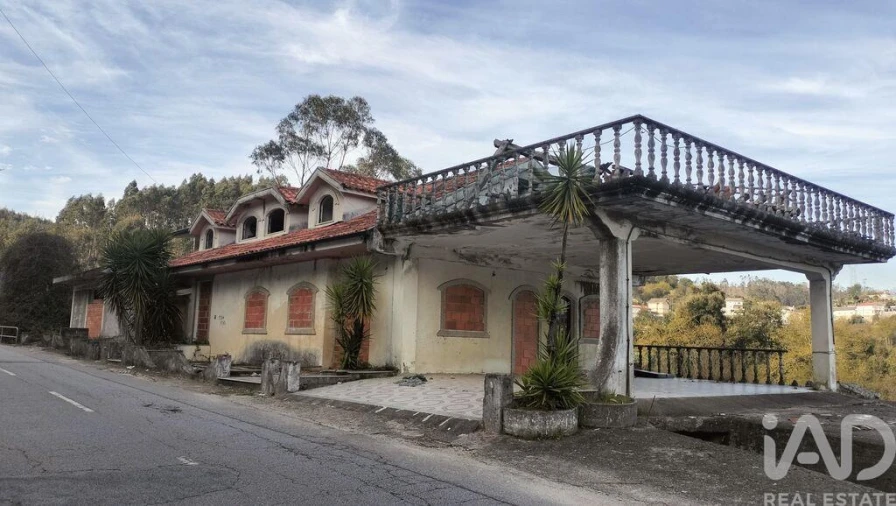 Moradia T3 para Venda em Lordelo Foto 1