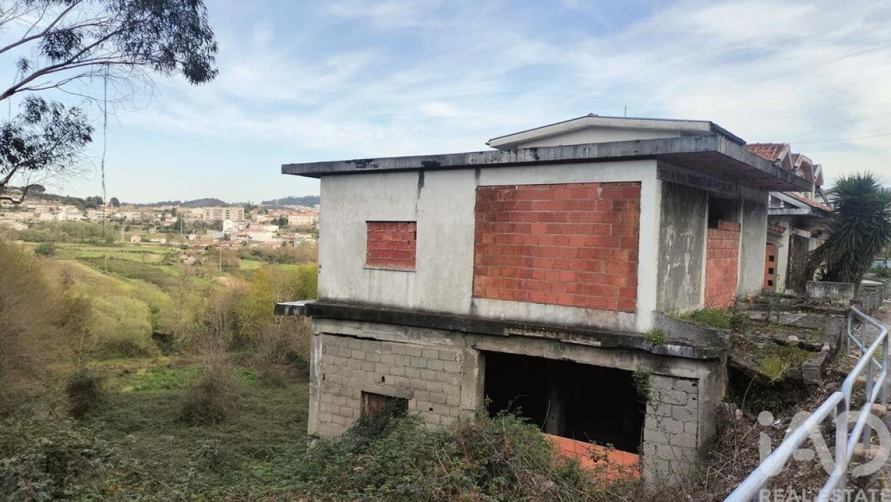 Moradia T3 para Venda em Lordelo Foto 5