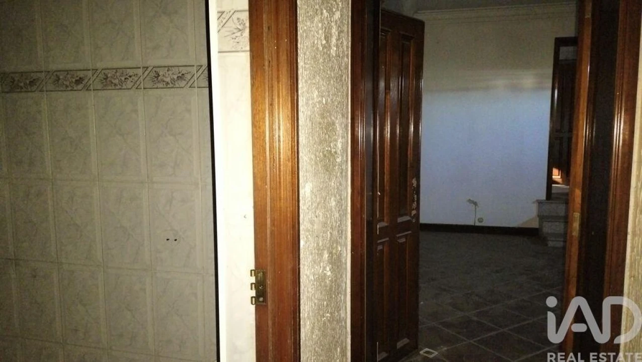 Moradia T3 para Venda em Lordelo Foto 26