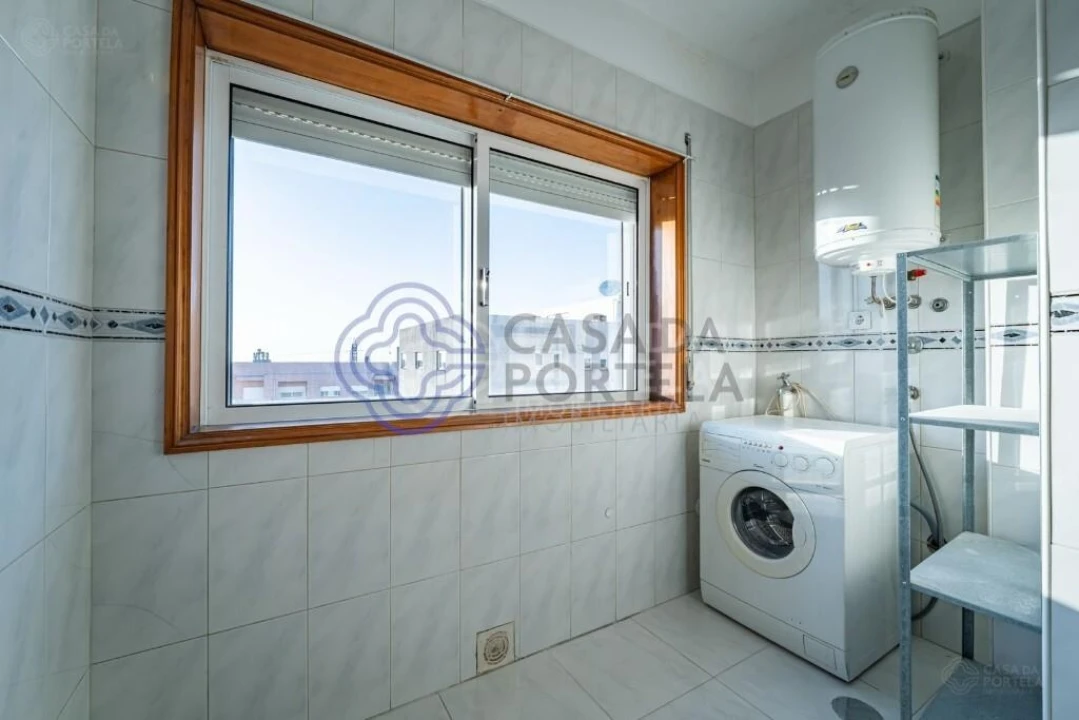 Apartamento T2 para Venda em Canelas Foto 7