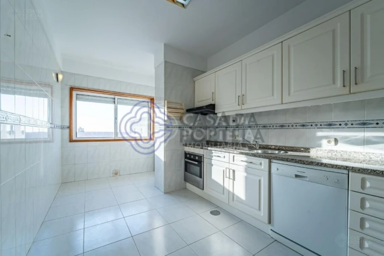 Apartamento T2 para Venda em Canelas Foto 6