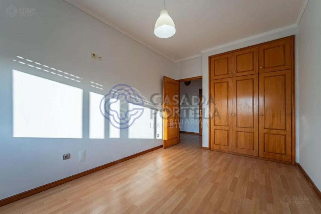 Apartamento T2 para Venda em Canelas Foto 11
