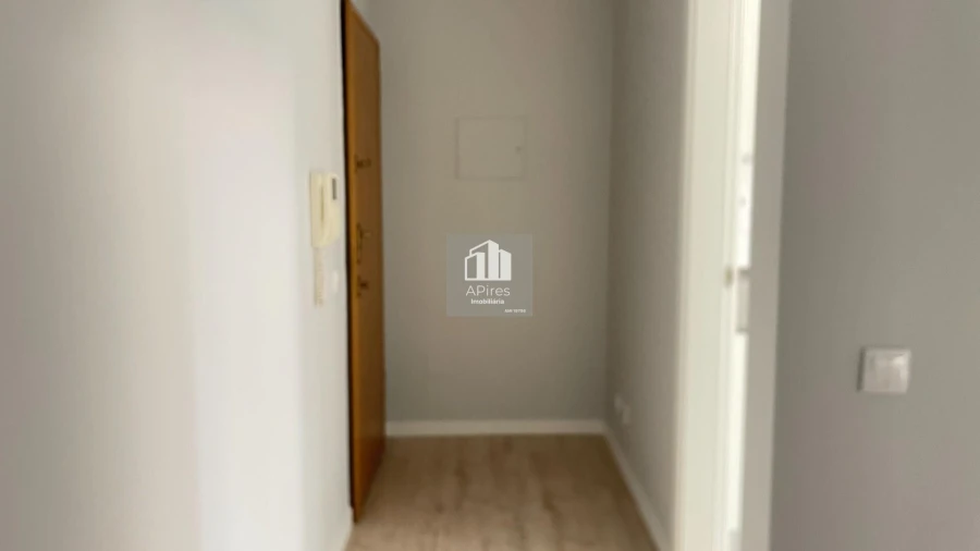 Apartamento T2 para Venda em Caparica e Trafaria Foto 14