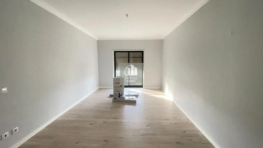 Apartamento T2 para Venda em Caparica e Trafaria Foto 7
