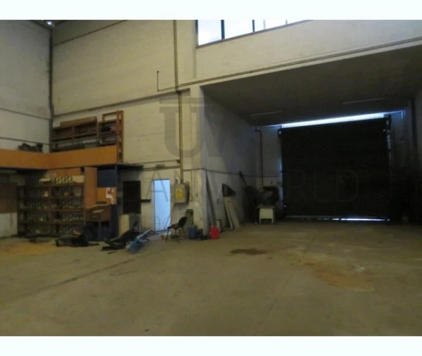 Armazém para Venda em Alverca do Ribatejo e Sobralinho Foto 3
