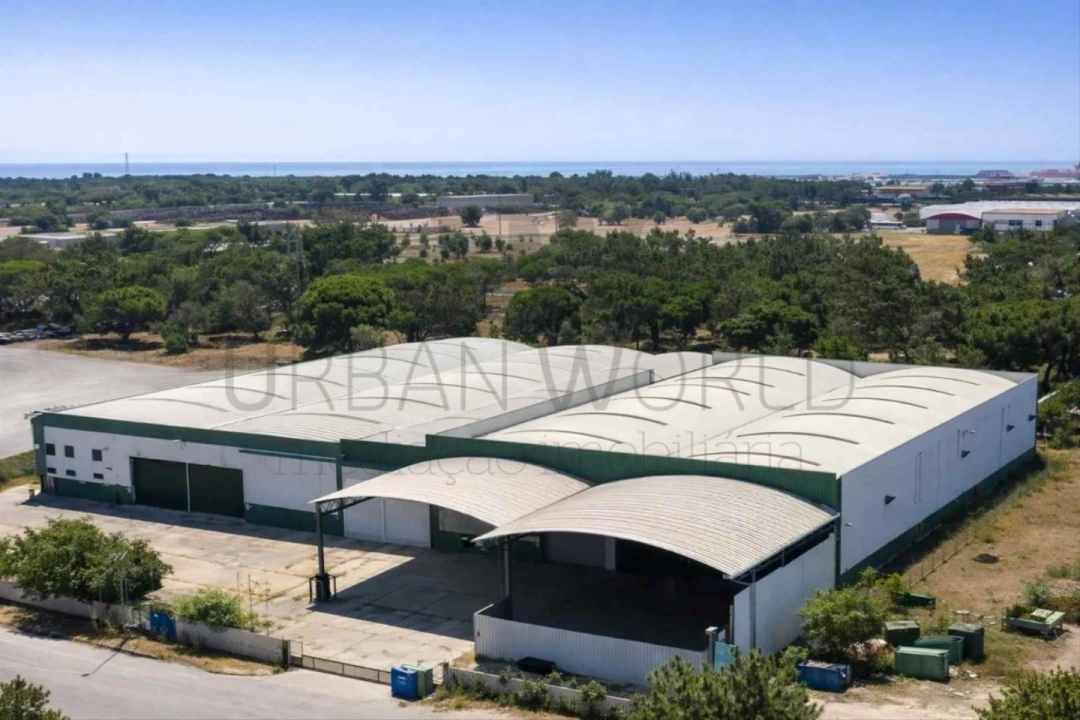 Armazém para Venda em Sado Foto 1