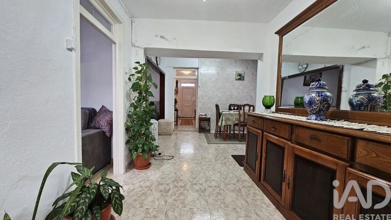 Moradia T2 para Venda em Achadinha Foto 22