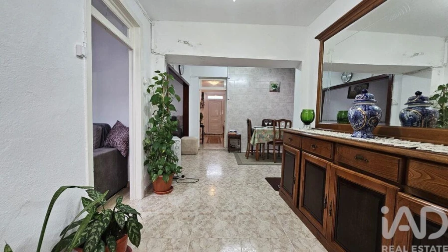 Moradia T2 para Venda em Achadinha Foto 22