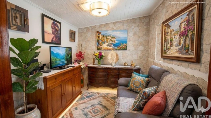 Moradia T2 para Venda em Achadinha Foto 3