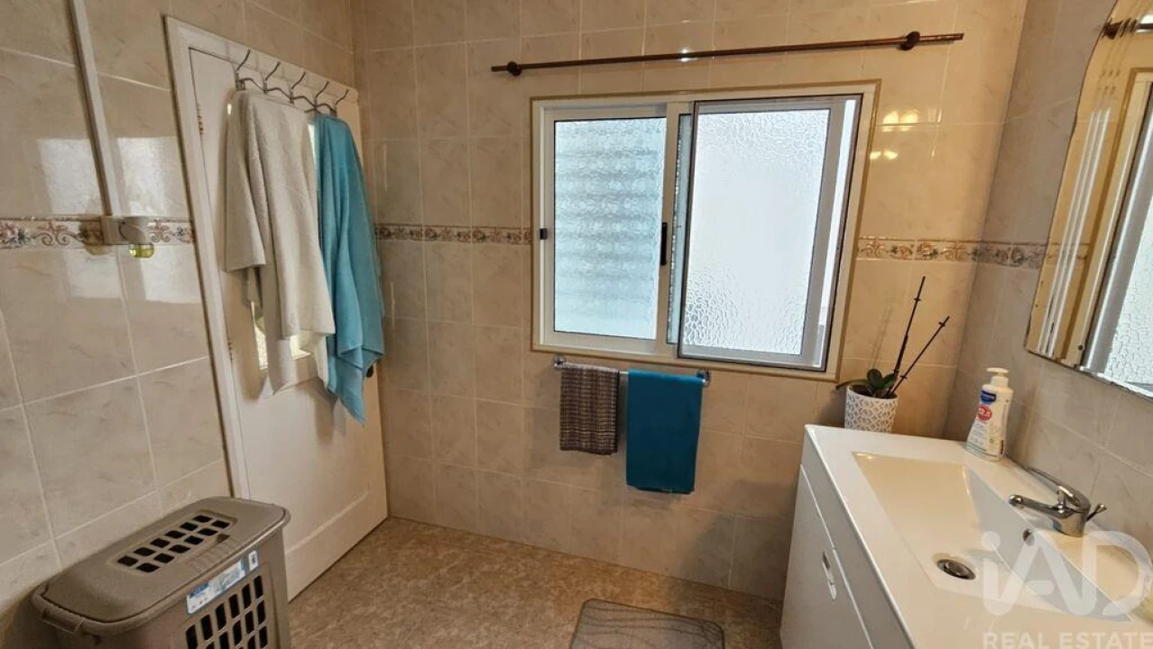 Moradia T2 para Venda em Achadinha Foto 15