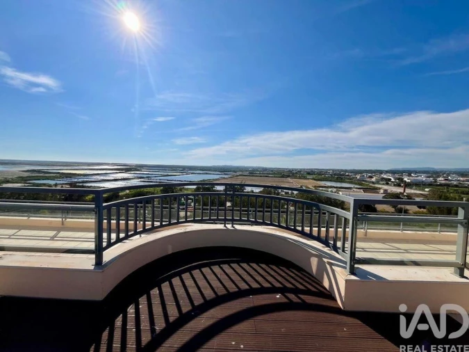 Apartamento T2 para Arrendamento em Olhão Foto 24