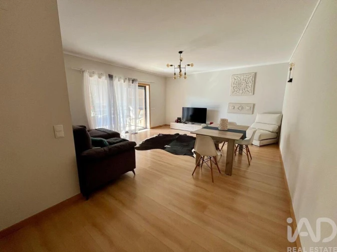 Apartamento T2 para Arrendamento em Olhão Foto 27