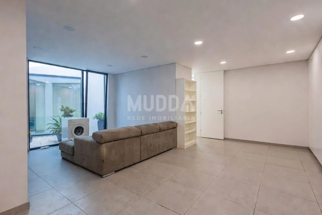 Moradia T4 para Venda em São Roque Foto 37