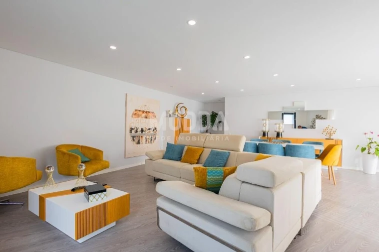 Moradia T4 para Venda em São Roque Foto 29