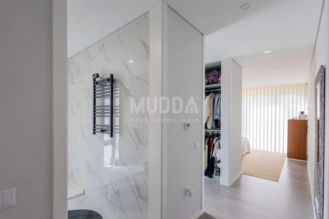 Moradia T4 para Venda em São Roque Foto 20