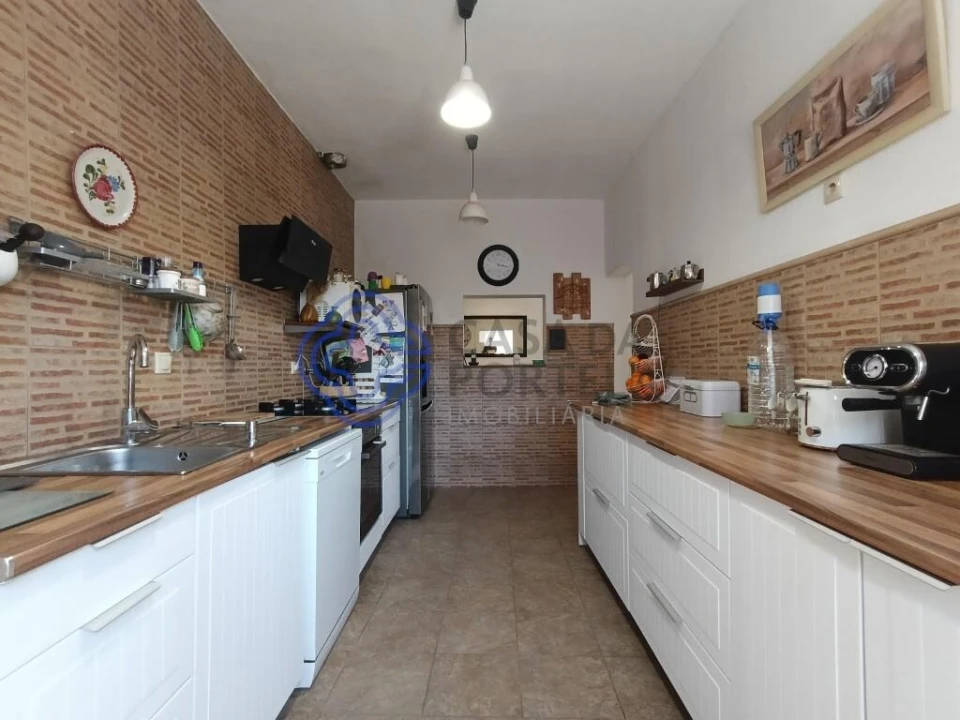 Moradia T3 para Venda em Alvorninha Foto 16