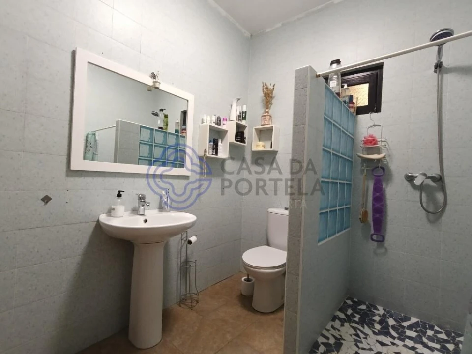 Moradia T3 para Venda em Alvorninha Foto 25