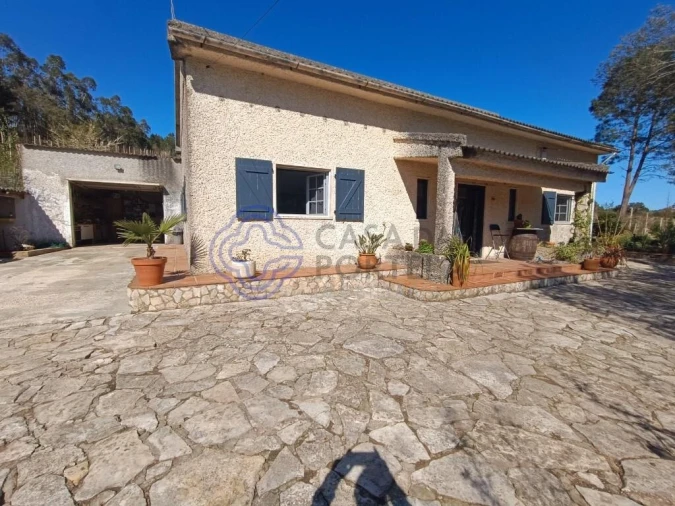 Moradia T3 para Venda em Alvorninha Foto 1