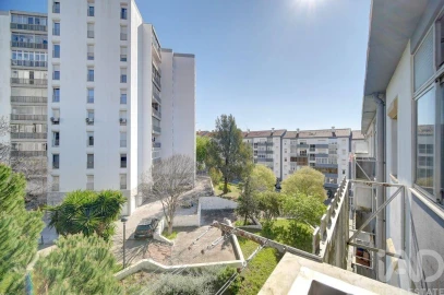 Apartamento T4 para Venda em Agualva e Mira-Sintra