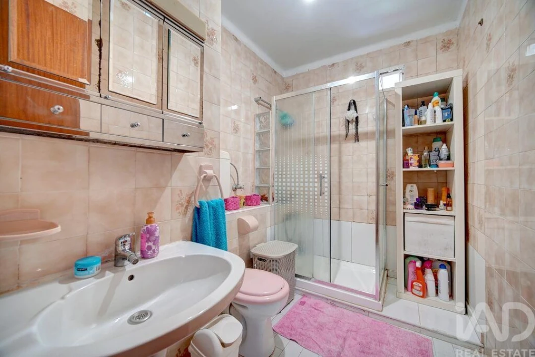 Apartamento T4 para Venda em Agualva e Mira-Sintra Foto 12
