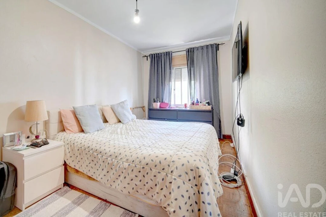 Apartamento T4 para Venda em Agualva e Mira-Sintra Foto 14