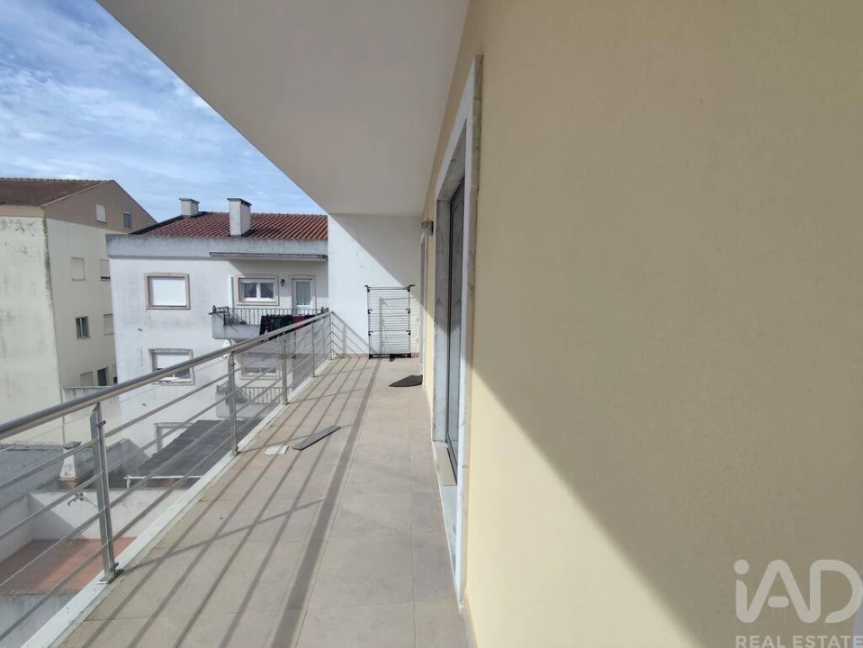 Apartamento T4 para Venda em Cadaval e Pêro Moniz Foto 6