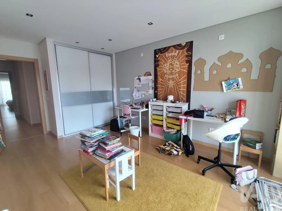 Apartamento T4 para Venda em Cadaval e Pêro Moniz Foto 22