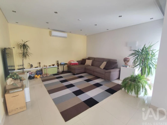 Apartamento T4 para Venda em Cadaval e Pêro Moniz Foto 12