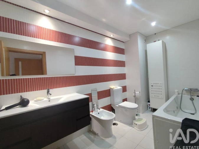 Apartamento T4 para Venda em Cadaval e Pêro Moniz Foto 18