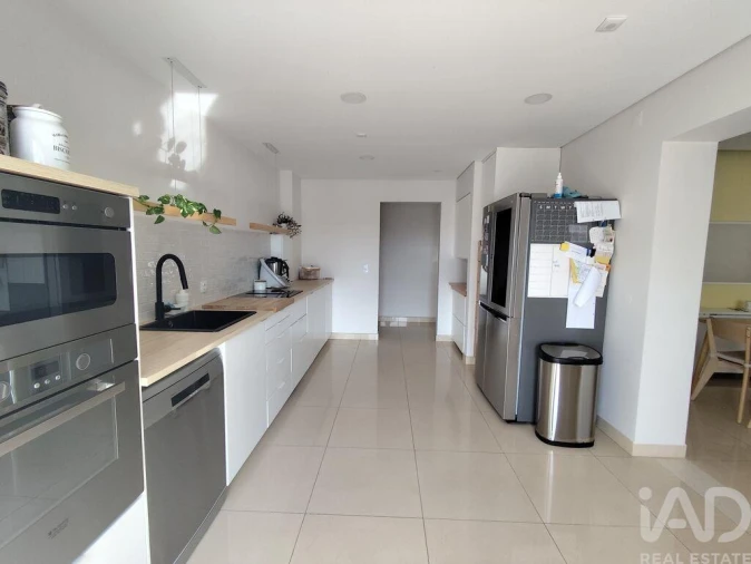 Apartamento T4 para Venda em Cadaval e Pêro Moniz Foto 30