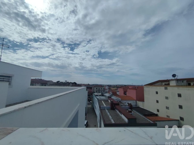 Apartamento T4 para Venda em Cadaval e Pêro Moniz Foto 26