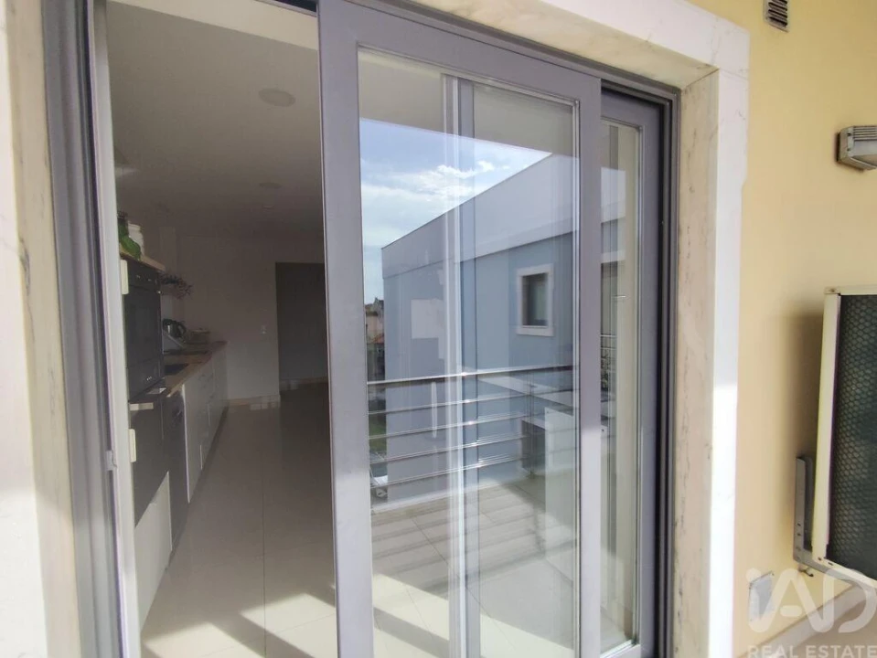 Apartamento T4 para Venda em Cadaval e Pêro Moniz Foto 37