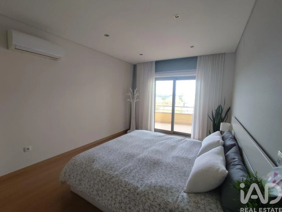 Apartamento T4 para Venda em Cadaval e Pêro Moniz Foto 19