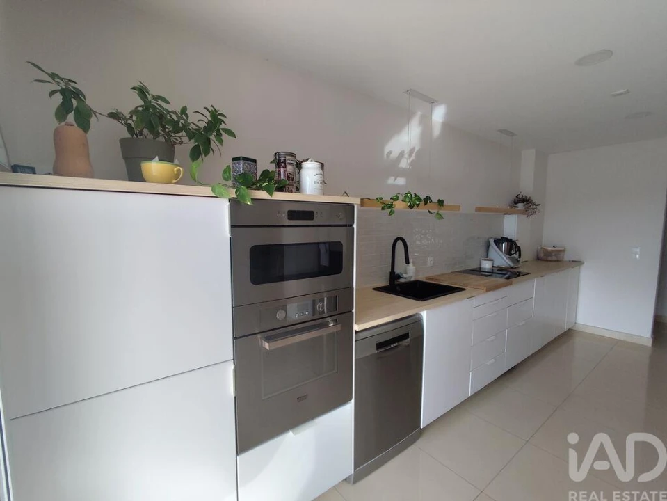 Apartamento T4 para Venda em Cadaval e Pêro Moniz Foto 32