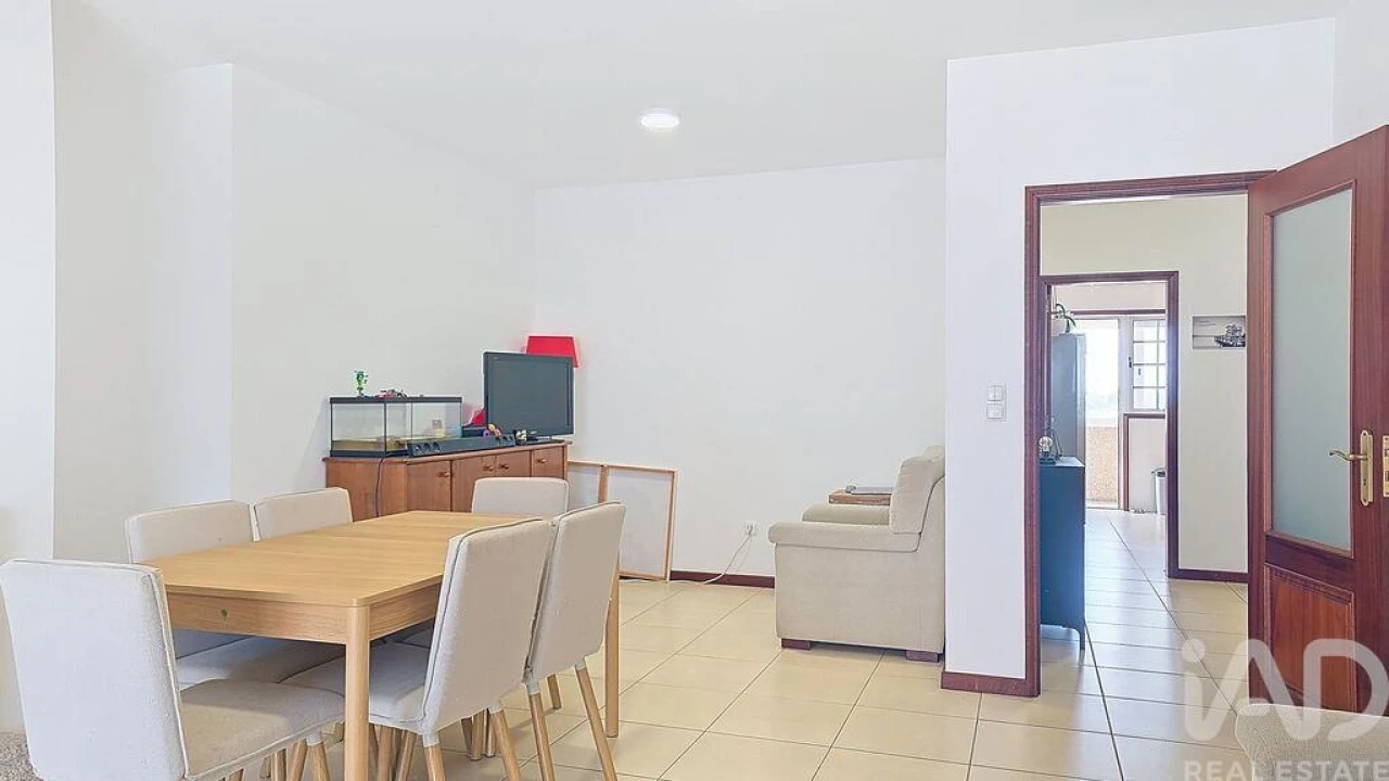 Apartamento T3 para Venda em Bunheiro Foto 18